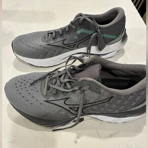 Mizuno Wave Inspire 19 Running Shoes -Men’s size 11.5